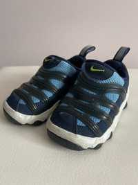 Кросівки дитячі Nike (б/у) розмір 20