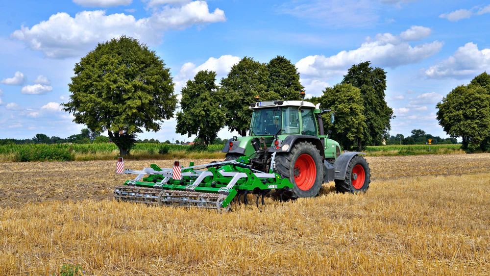 Kultywator STINGER 4m hydrauliczny producent Tolmet