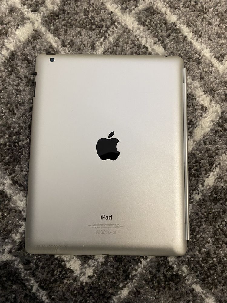 Apple iPad 16GB A1458