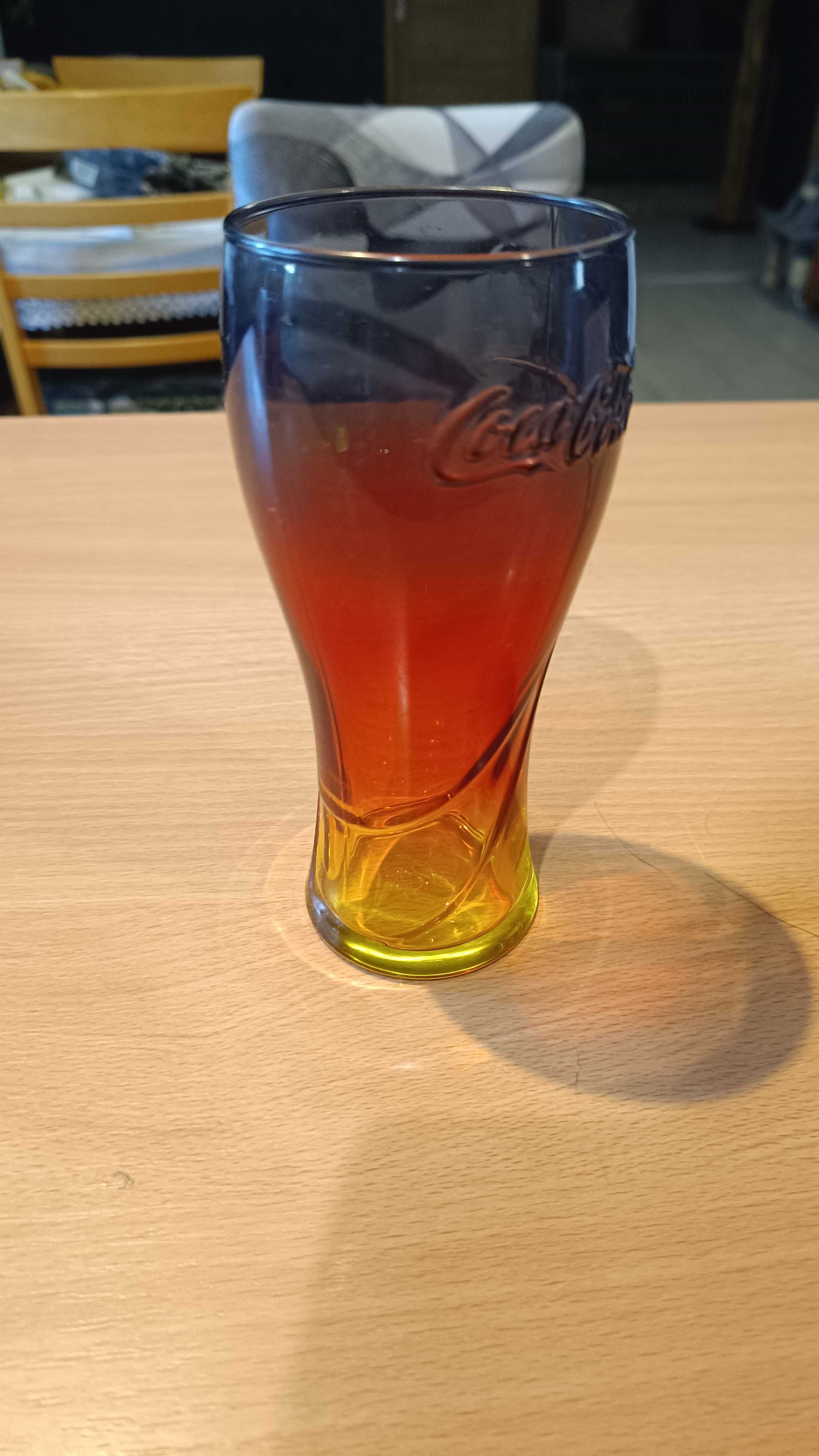 Szklanka UEFA Euro 2020 Coca-Cola żółto czerwono czarna