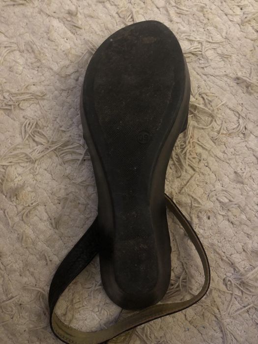 Sandálias N.39 em pele