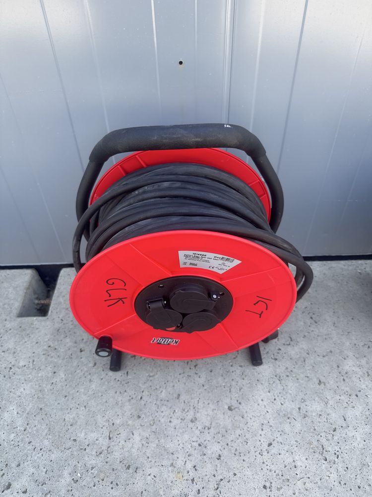 NowyPrzedłużacz bębnowy Kelfort 40m – 3x2,5 H07RN-F, IP44, mocny kabel