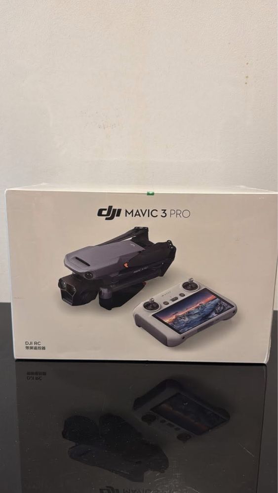 DJI Mavic 3 Pro (DJI RC) Selado