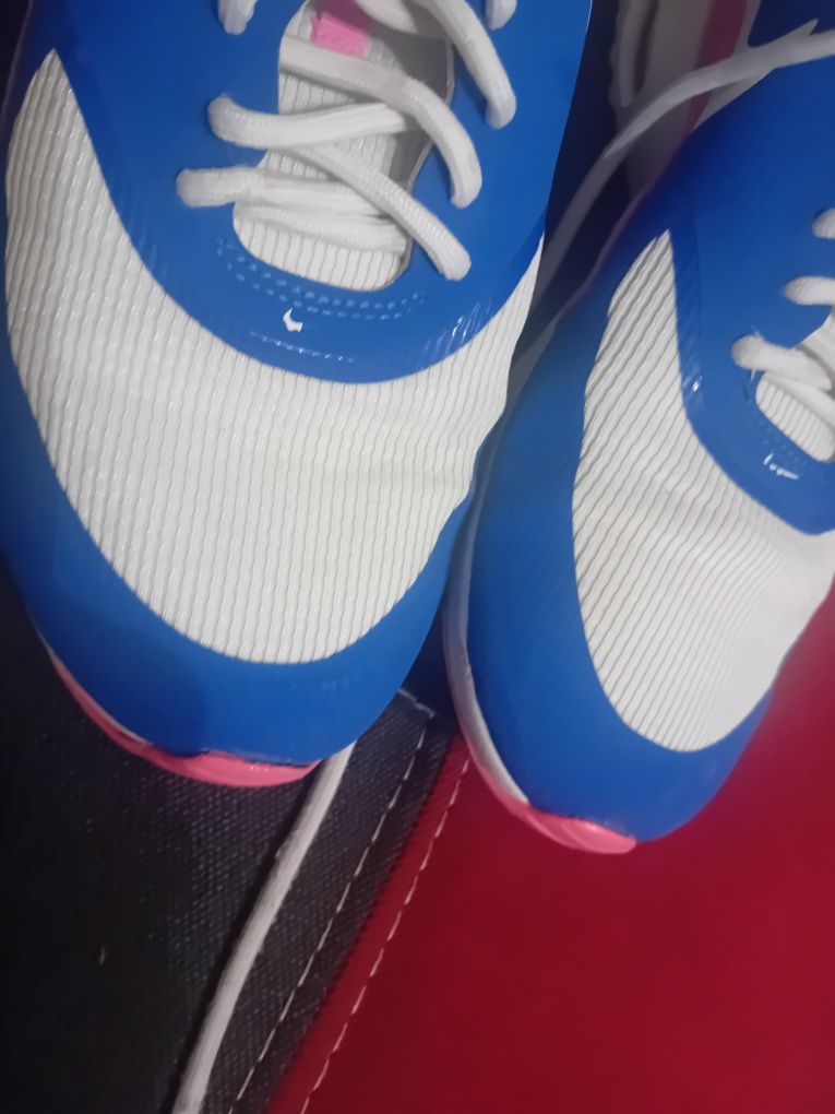 Buty sportowe nike