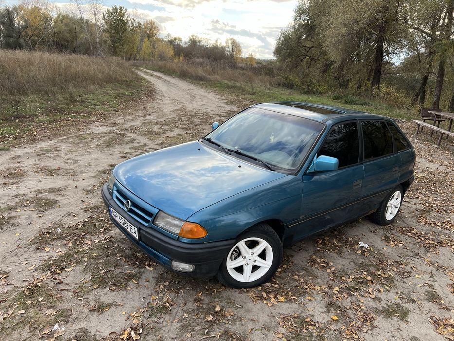 Продам  Opel Astra F