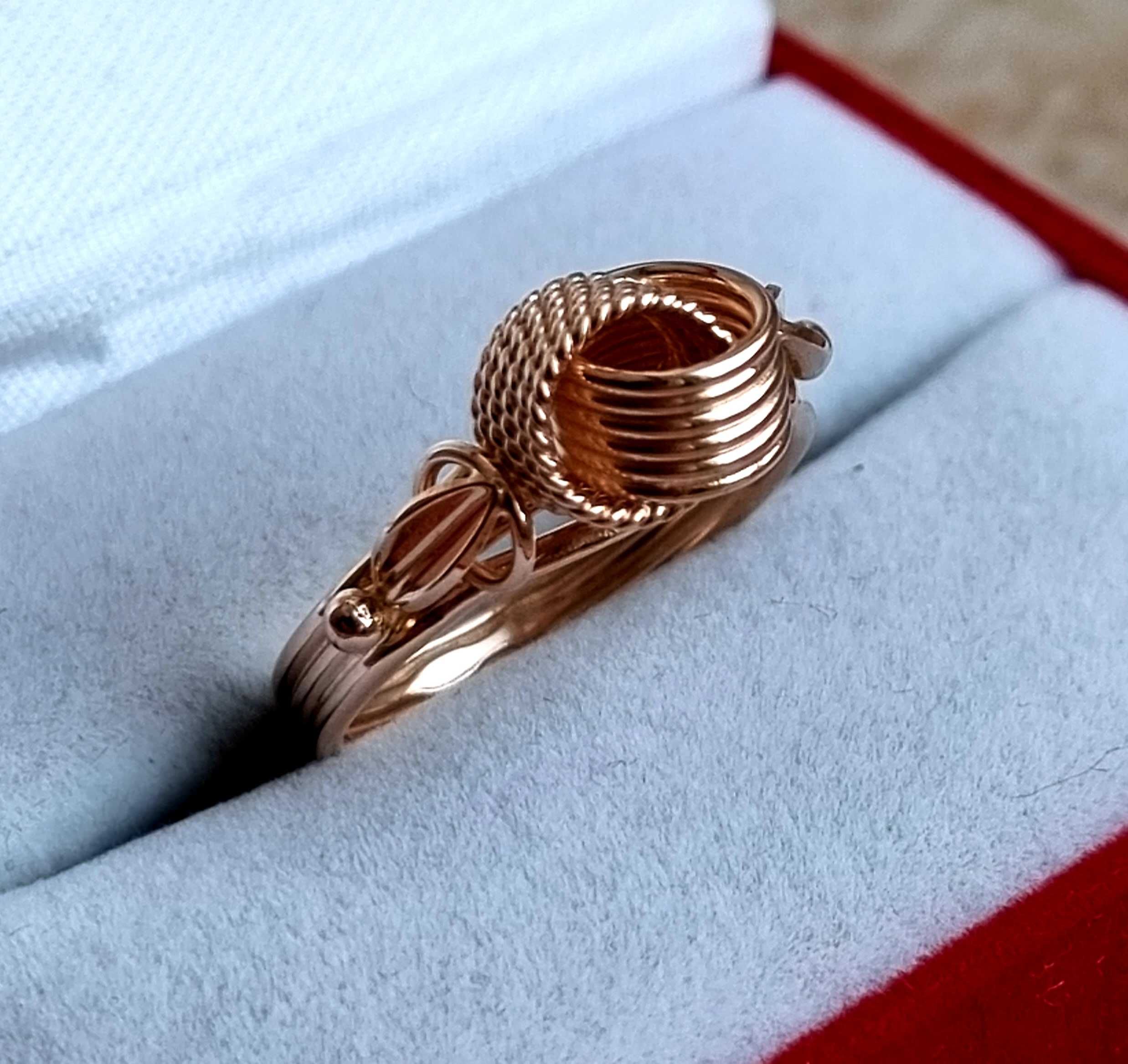 Золотое кольцо, перстень, узелок, времён СССР. 583 проба.