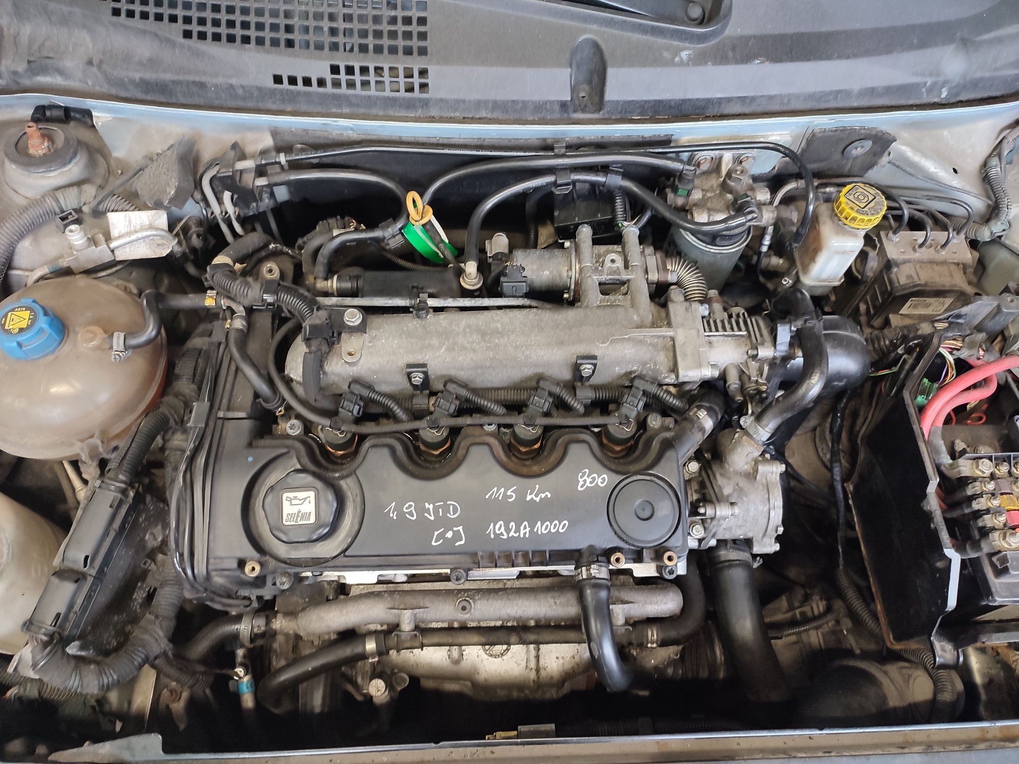 Fiat Stilo Alfa  Romeo 147  silnik 1.9 JTD 115km 192A1000