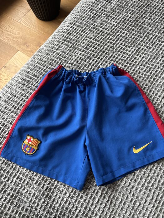 Spodenki Nike chlopiece rozm 116/122