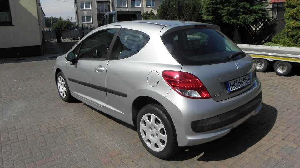 Peugeot 207 1.4 benzyna Klima Bezwypadkowy