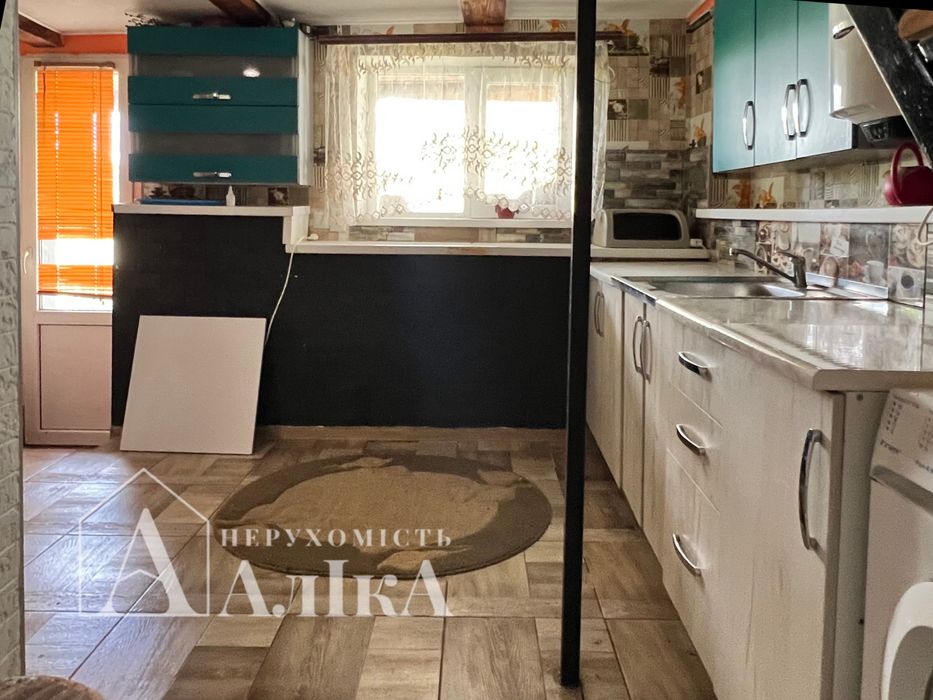 Продам квартиру з гаражем та времянкою в Старому місті