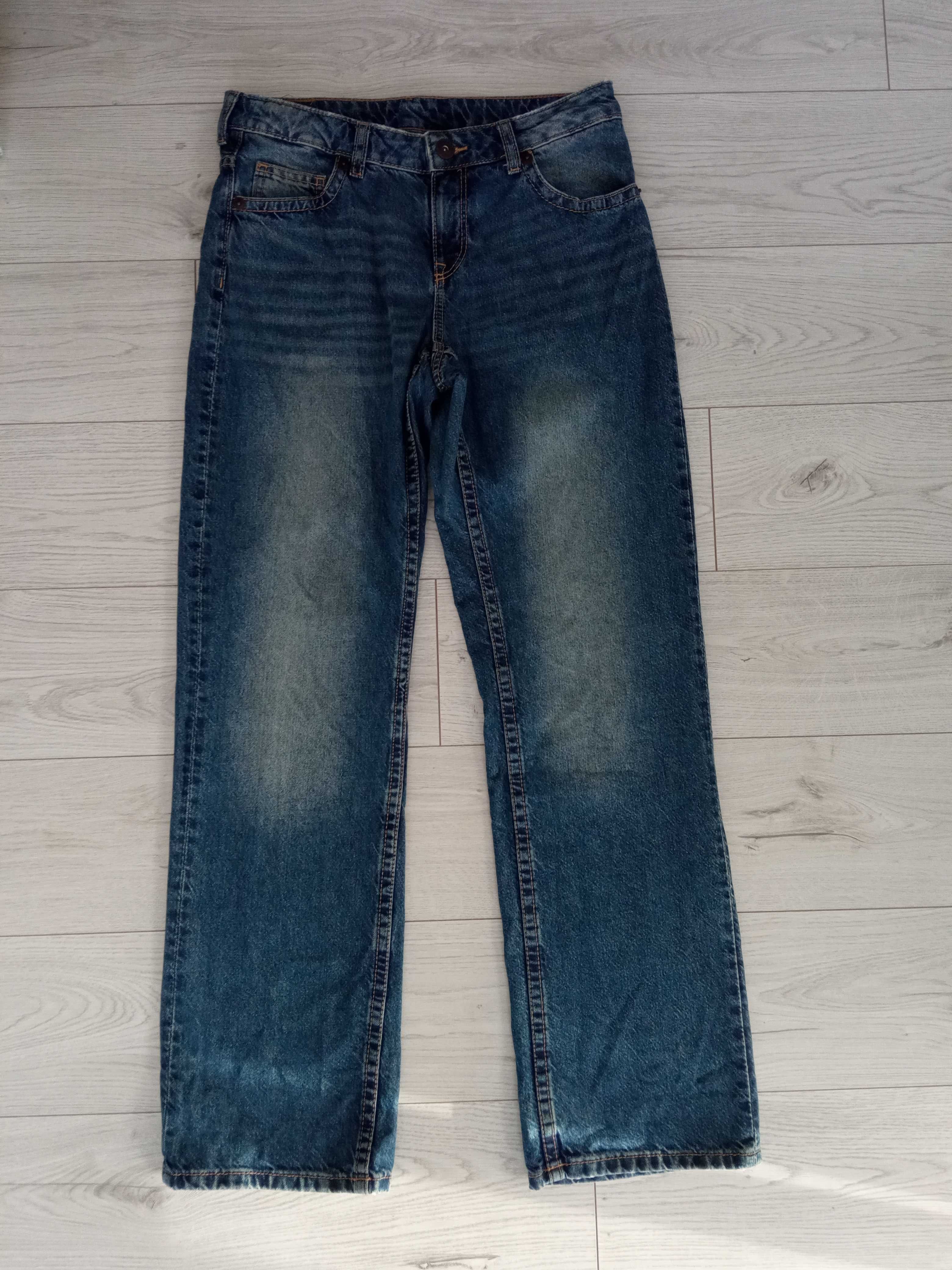 36, H&M Divided, jeansy straight, nowa kolekcja