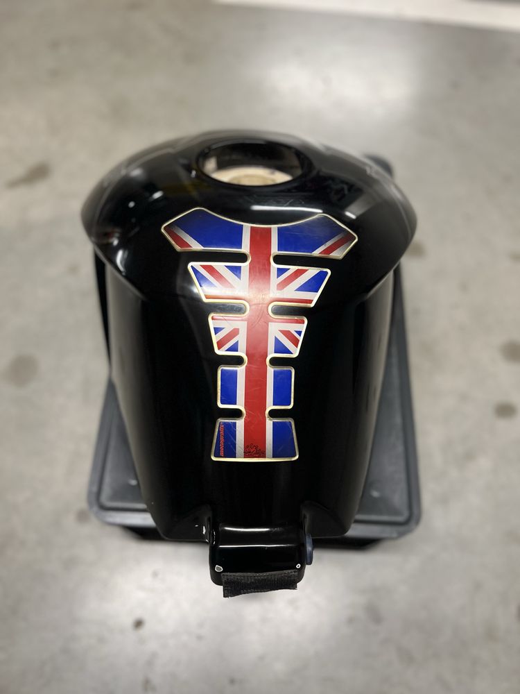 Zbiornik paliwa Triumph Speed Triple 1050