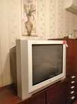 Телевизор LG (старого формата). Рабочий