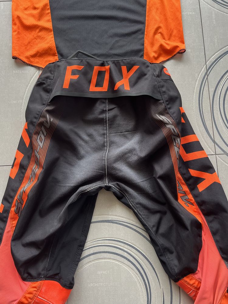 Komplet ubran FOX 360. Cross/Enduro/MTB.