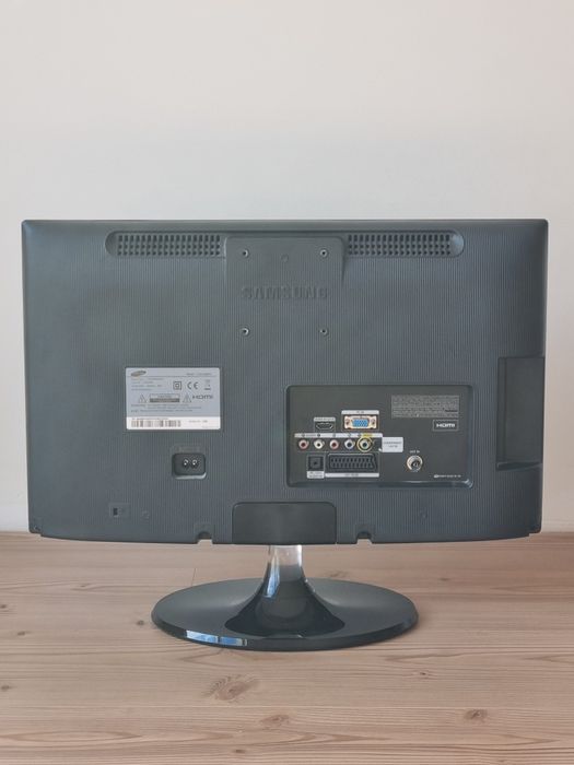 Monitor Samsung T22C300EW 21,5'' Full HD z tunerem TV