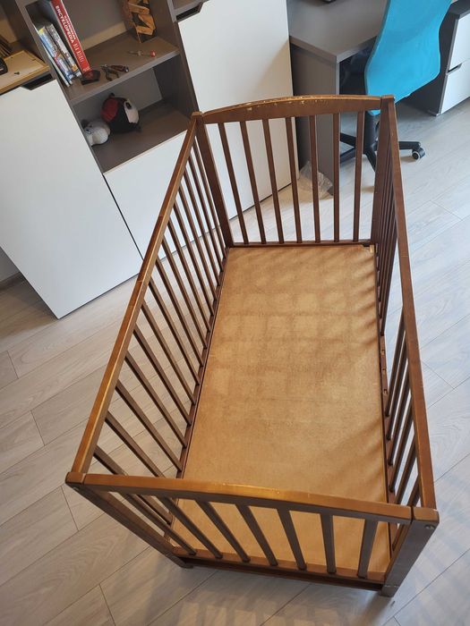 Łóżeczko dziecięce z szufladą i materacem Danpol