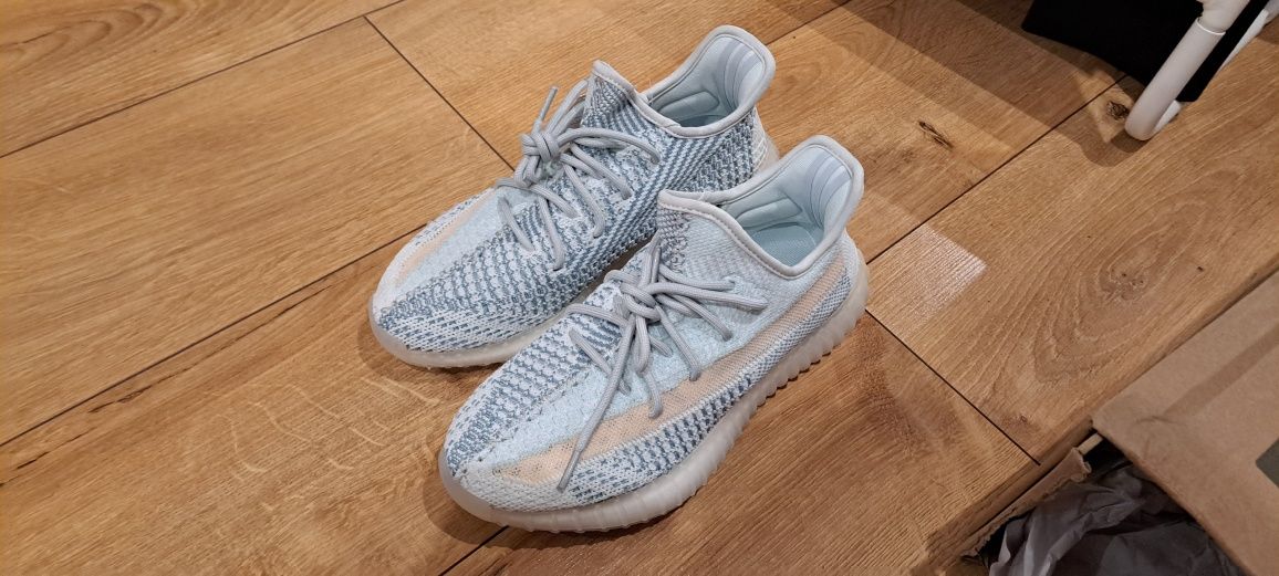 Yeezy Boost 350 V2 Cloud White Non-Reflective