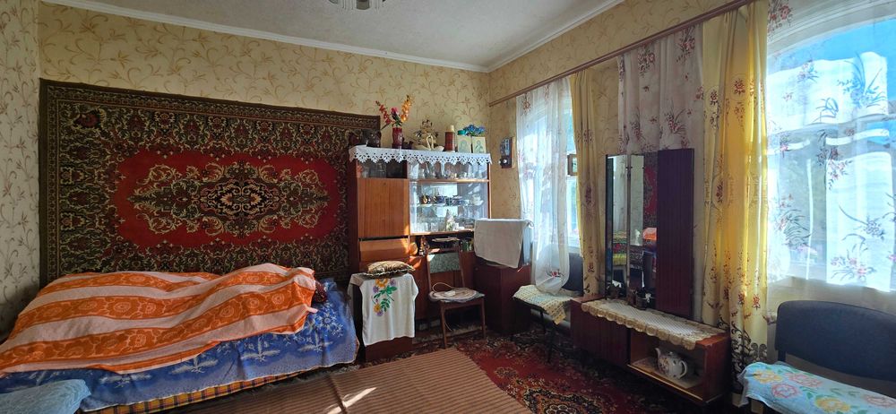 Терміново здам окрему частину будинку на довгострокову орендк