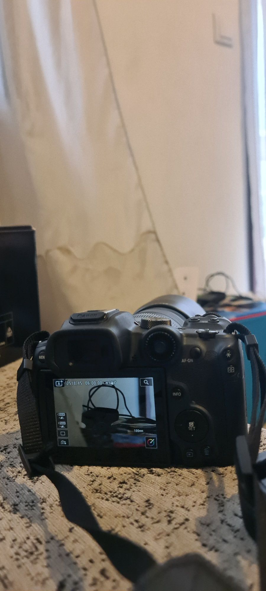 Canon r7 como nova + objectiva RF 100-400mm f5.6-8 usm