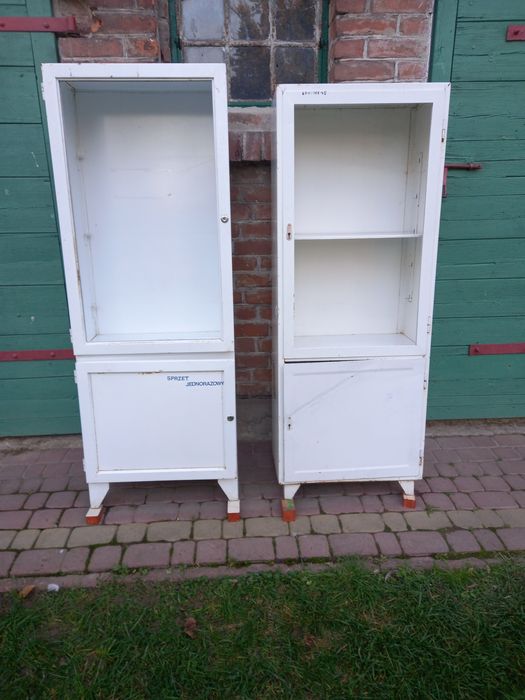 Szafka witryna medyczna