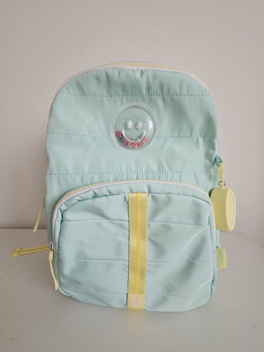 Conjunto escolar, mochila, lancheira e estojo