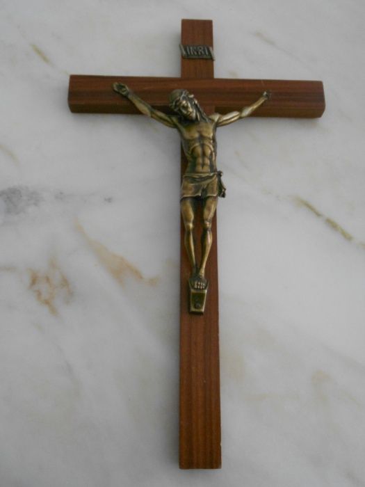 Crucifixo Madeira com Cristo