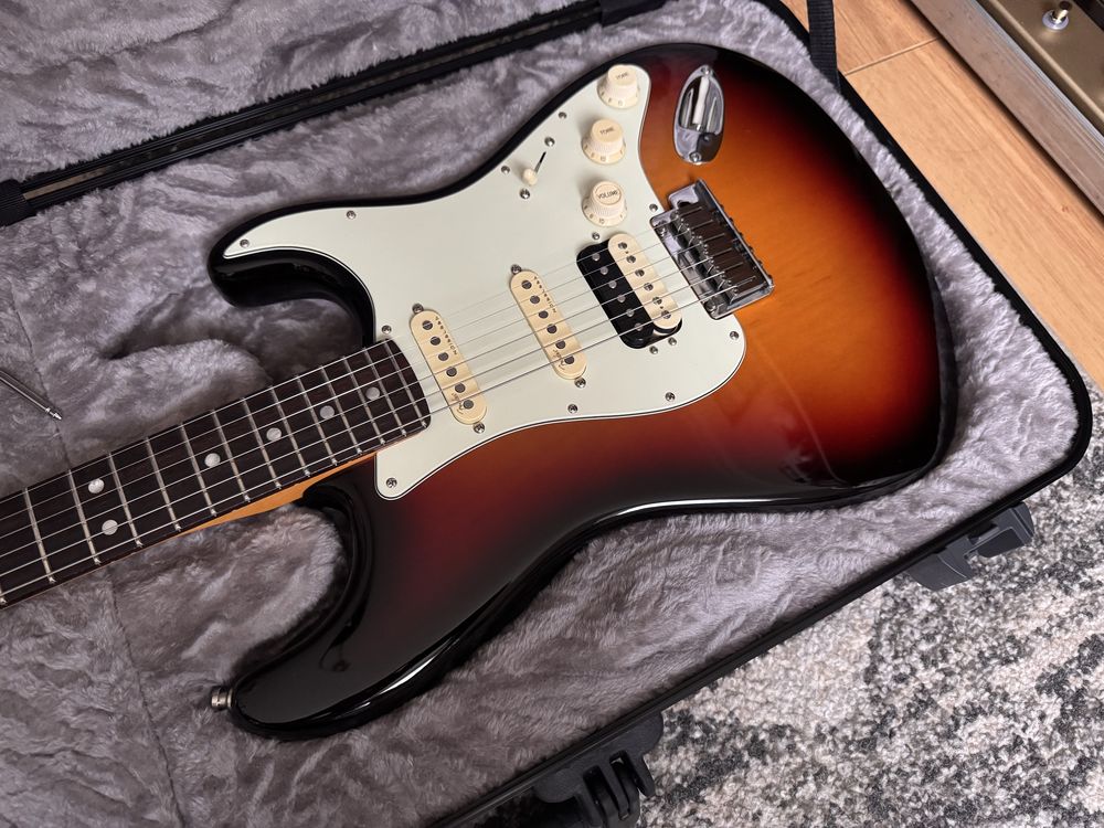 Fender American Ultra Stratocaster HSS Ultraburst 2023 (Zamiana)