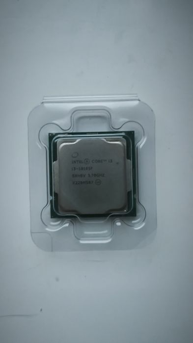 Процесор i3 10105F