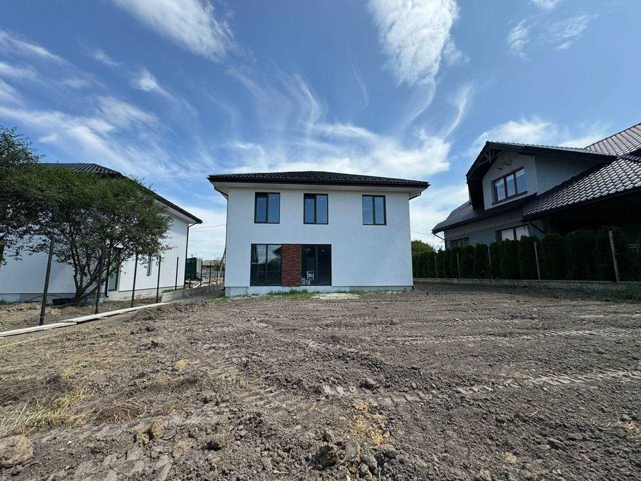 Продаж Будинку/Особняка з ділянкою 5 сотих та комунікаціями під ключ!!