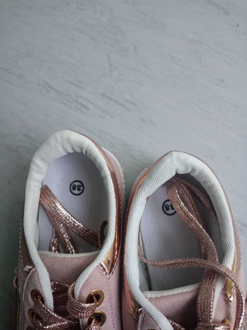 Buty damskie nowe