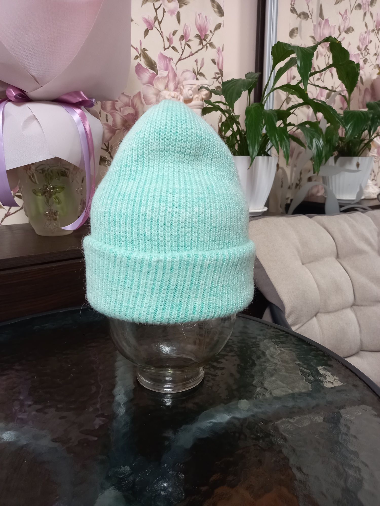 Продам нову, м'ягеньку, теплу, подвійну  шапку.