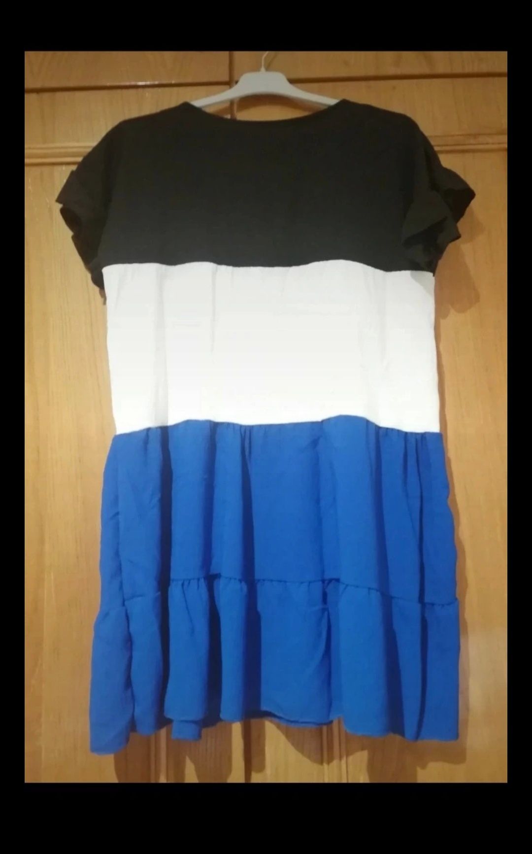 Vestido azul, preto e branco novo