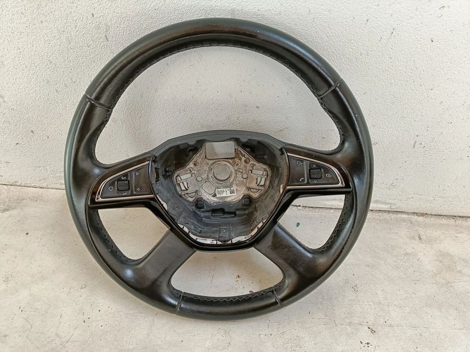 Kierownica Skoda Octavia 3 III Skóra Yeti Superb Rapid Multifunkcyjna Skóra 5E0419091AC