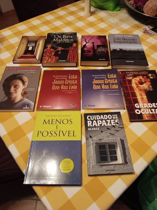 Vendo livros em bom estado