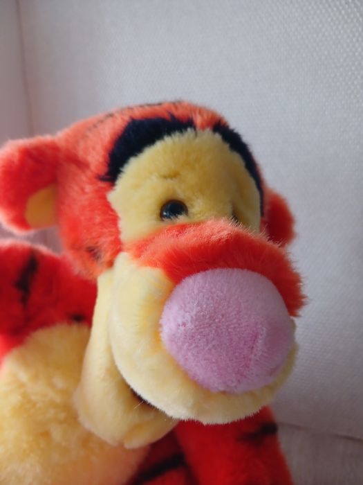 Ведмідь середня ,м'яка  нова іграшка.