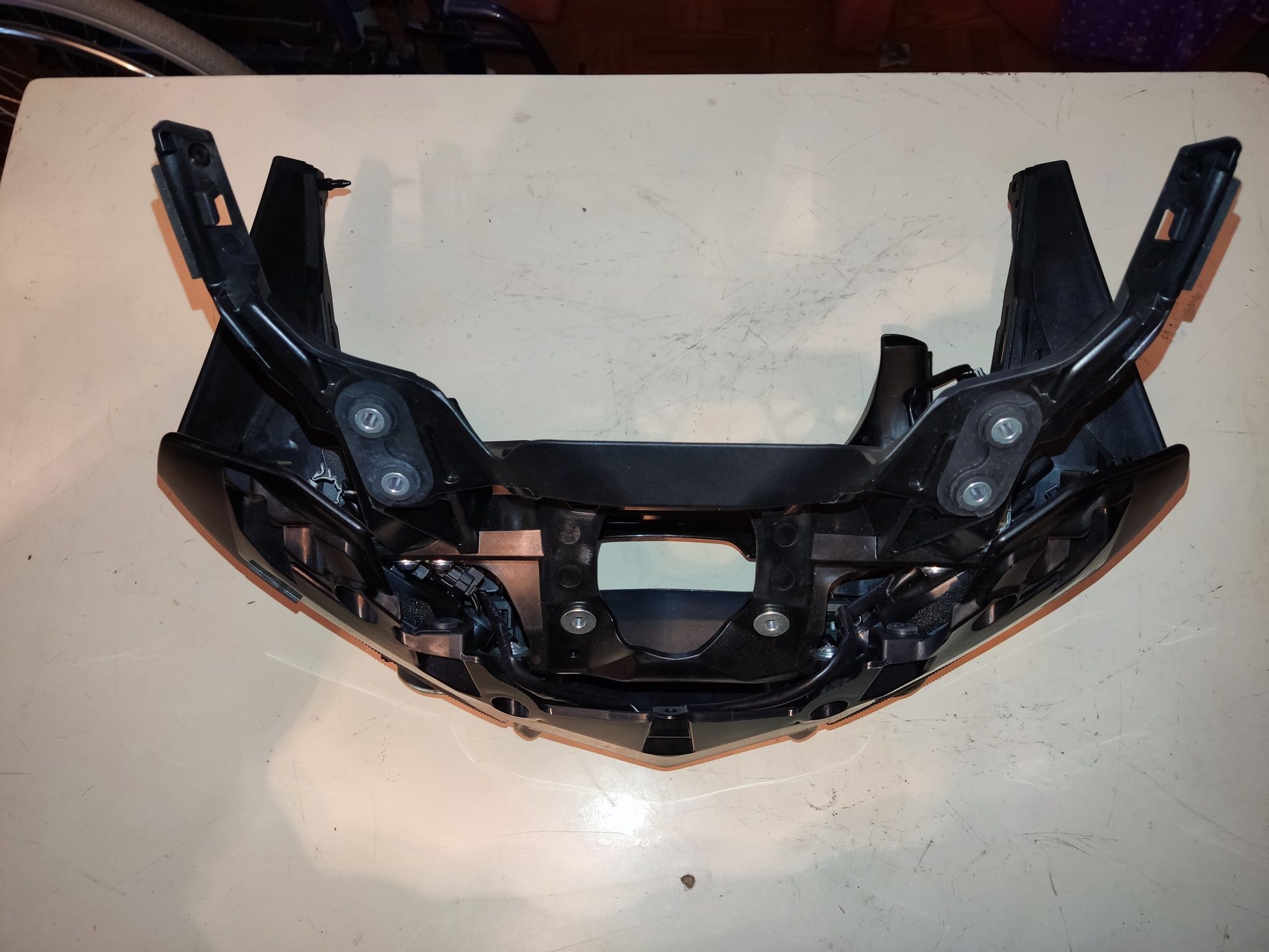 Yamaha R1 RN32 65 R1M reflektor stelaż lampa komplet r1m