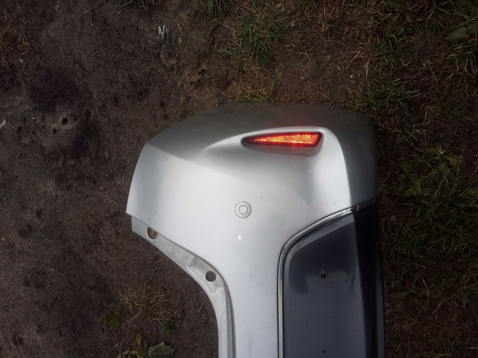 toyota AURIS II 13-15 zderzak tył nadwozie HATCHBACK kompletny PDC