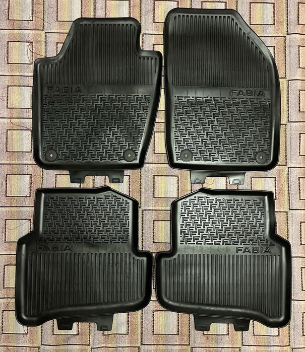 Skoda Fabia 3 (шкода фабіа) Оригінальні килимки (коврики)