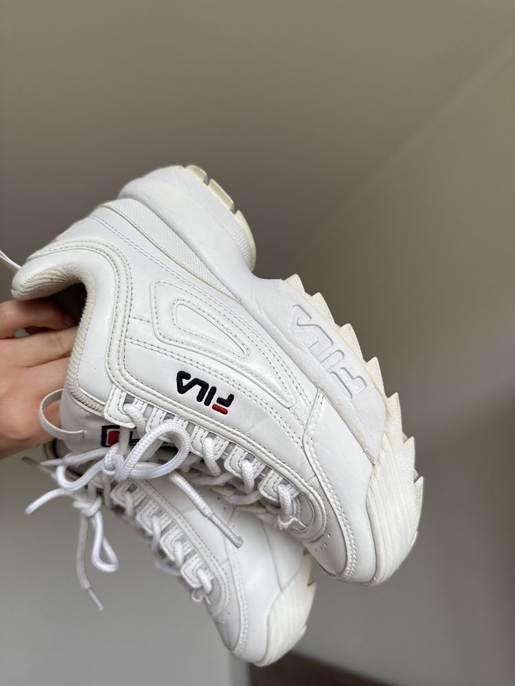 Buty sneakersy fila 35