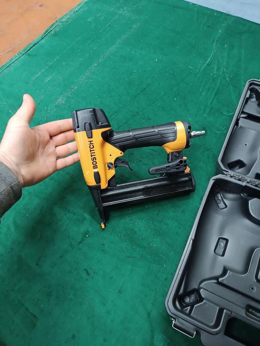 Пневмо степлер. Каркасный