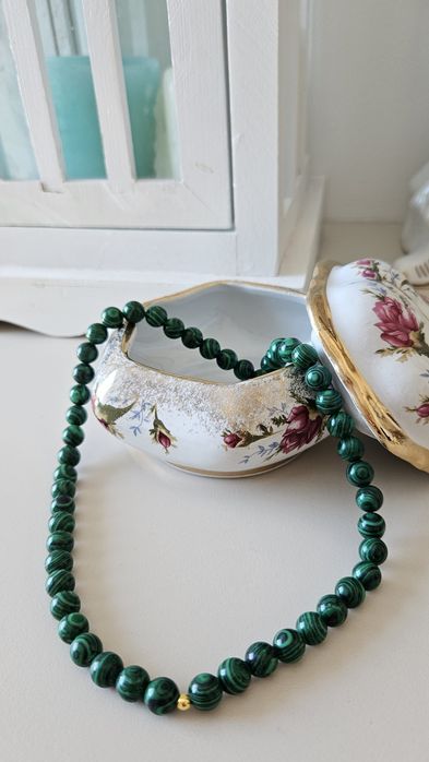Piękny naszyjnik z koralików malachitu 8mm
