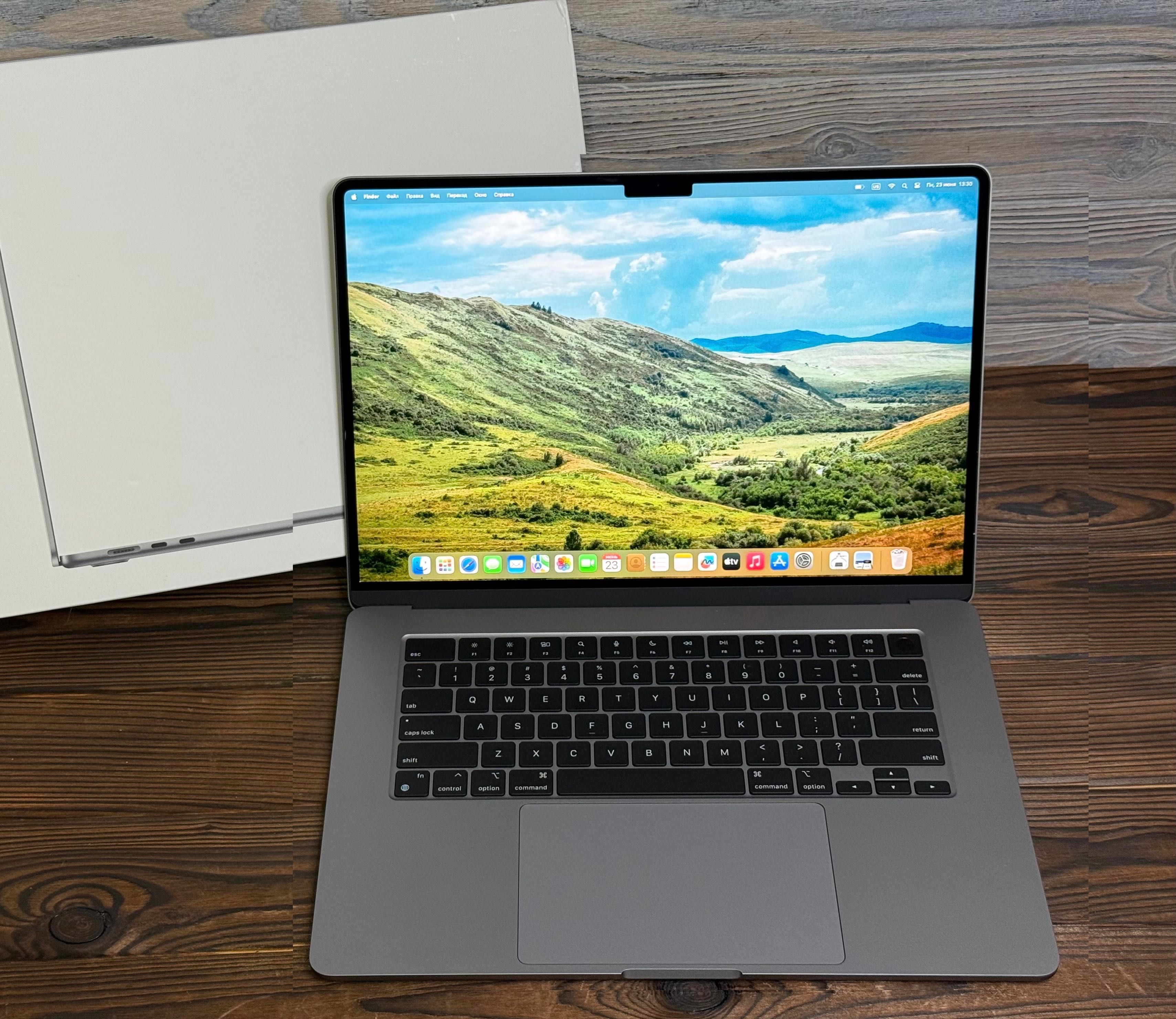 MacBook Air 15 Mid 2024 SpaceGray (MC9D4) M3 16/256SSD 950$ Гарантия