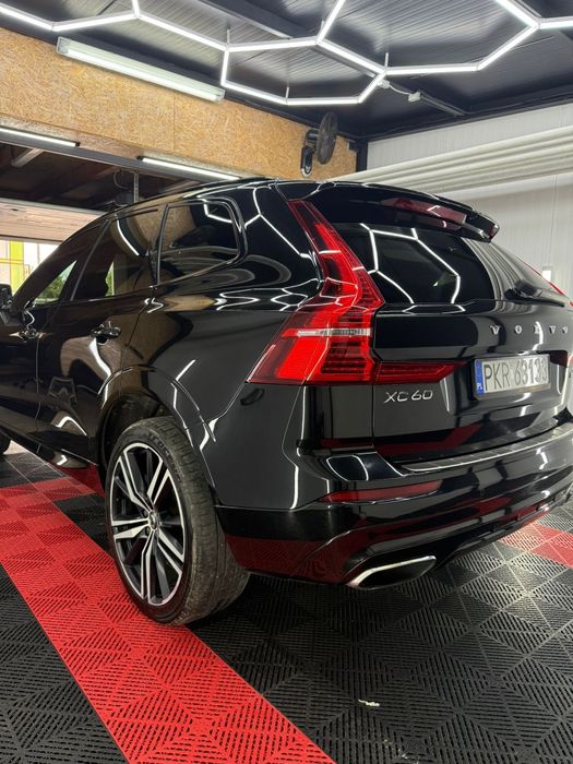 Volvo XC60 T6 AWD R-Design Polestar