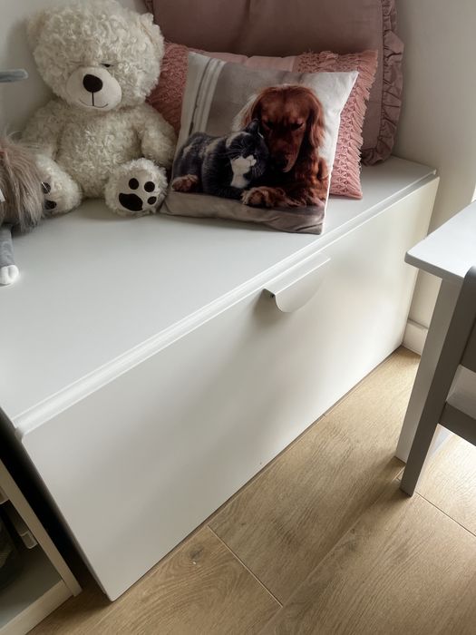 Zestaw mebli dziecięcych IKEA – Biały komplet w super stanie!
