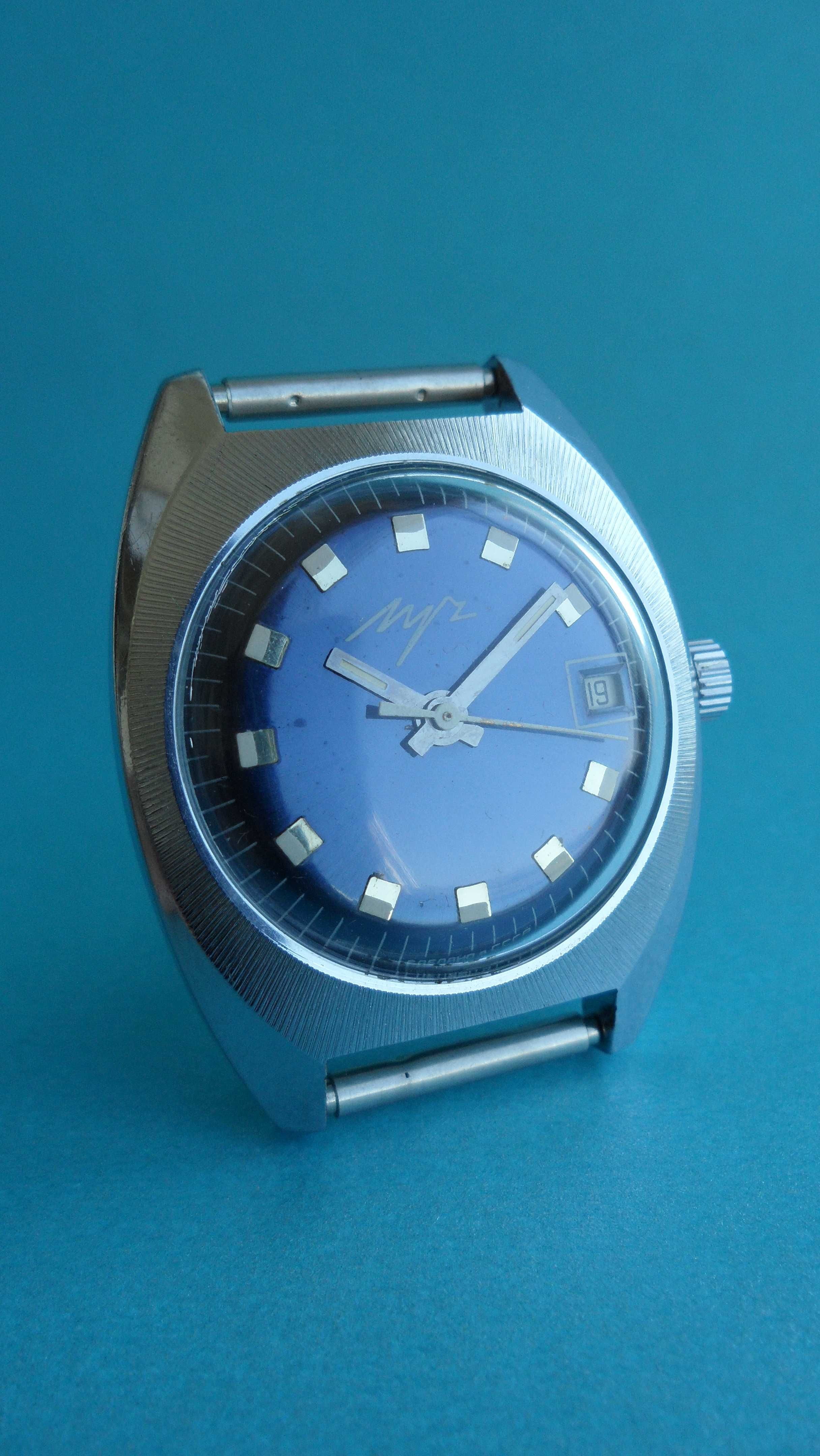 СССР 1974г., часы Луч «БОЧКА» с лучевым сечением корпуса, механика.