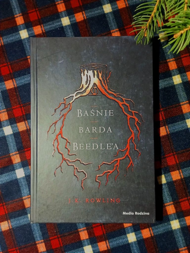 HARRY POTTER "Baśnie Barda Beedle'a"