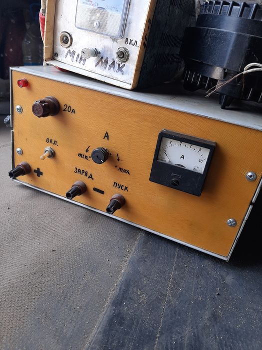 Трансформатор 220/127 и зарядное