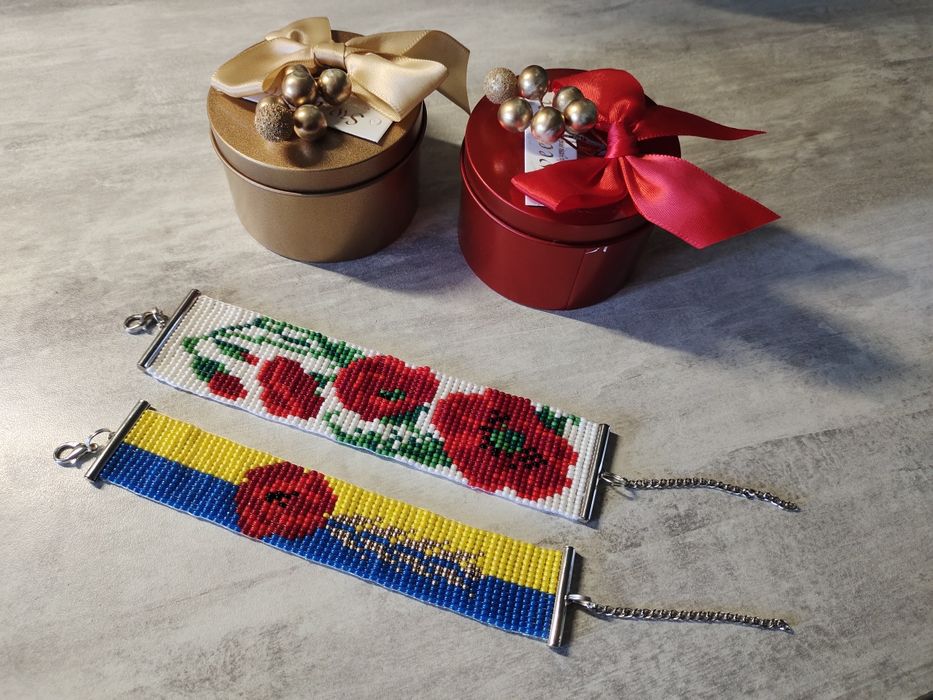 Вироби з бісеру ручної роботи