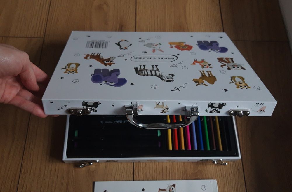 Великий набір для малювання кейс валіза з рускою фарби маркери олівці