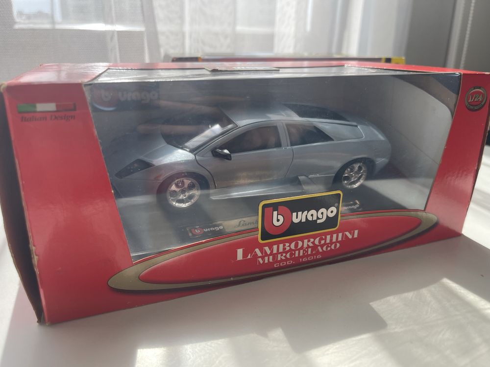 моделі Bburago масштабу 1/24(Lamborghini)